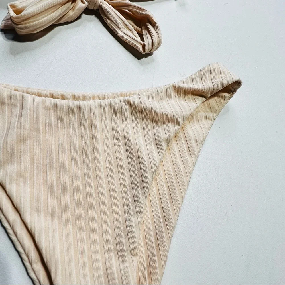 Beige Ribbed Bikini Set‎ - Picture 2 of 3